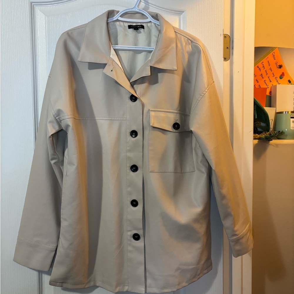 Paper Moon size Med Women's Beige vegan leather Button-Up Jacket